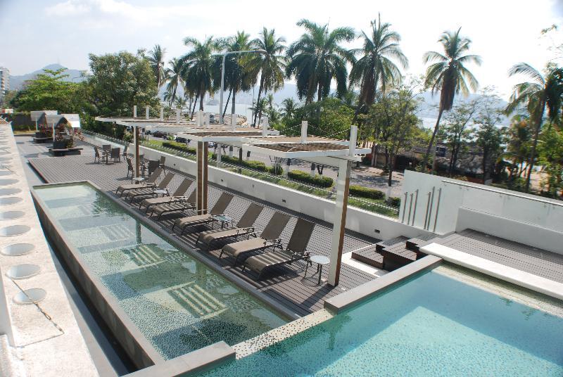 Ramada By Wyndham Acapulco Hotel & Suites Kültér fotó